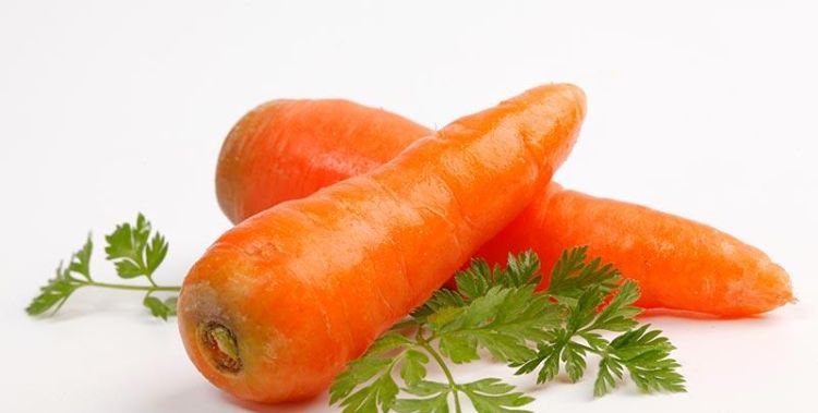 植物中的胡萝卜素分为a、β-胡萝卜素，它们的作用有哪些
