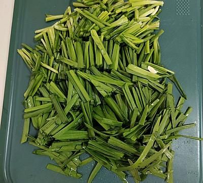 好吃下饭的韭菜炒河虾，几分钟就学到手