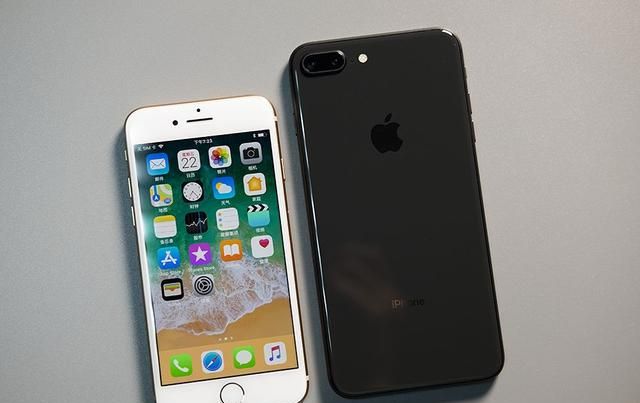 iPhone8Plus无线充电方法