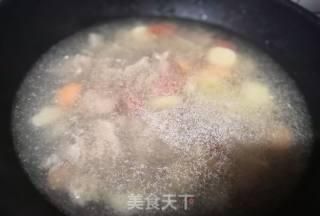 牛肉炖西红柿马蹄独家制作方法，以后在家就可以自己做啦